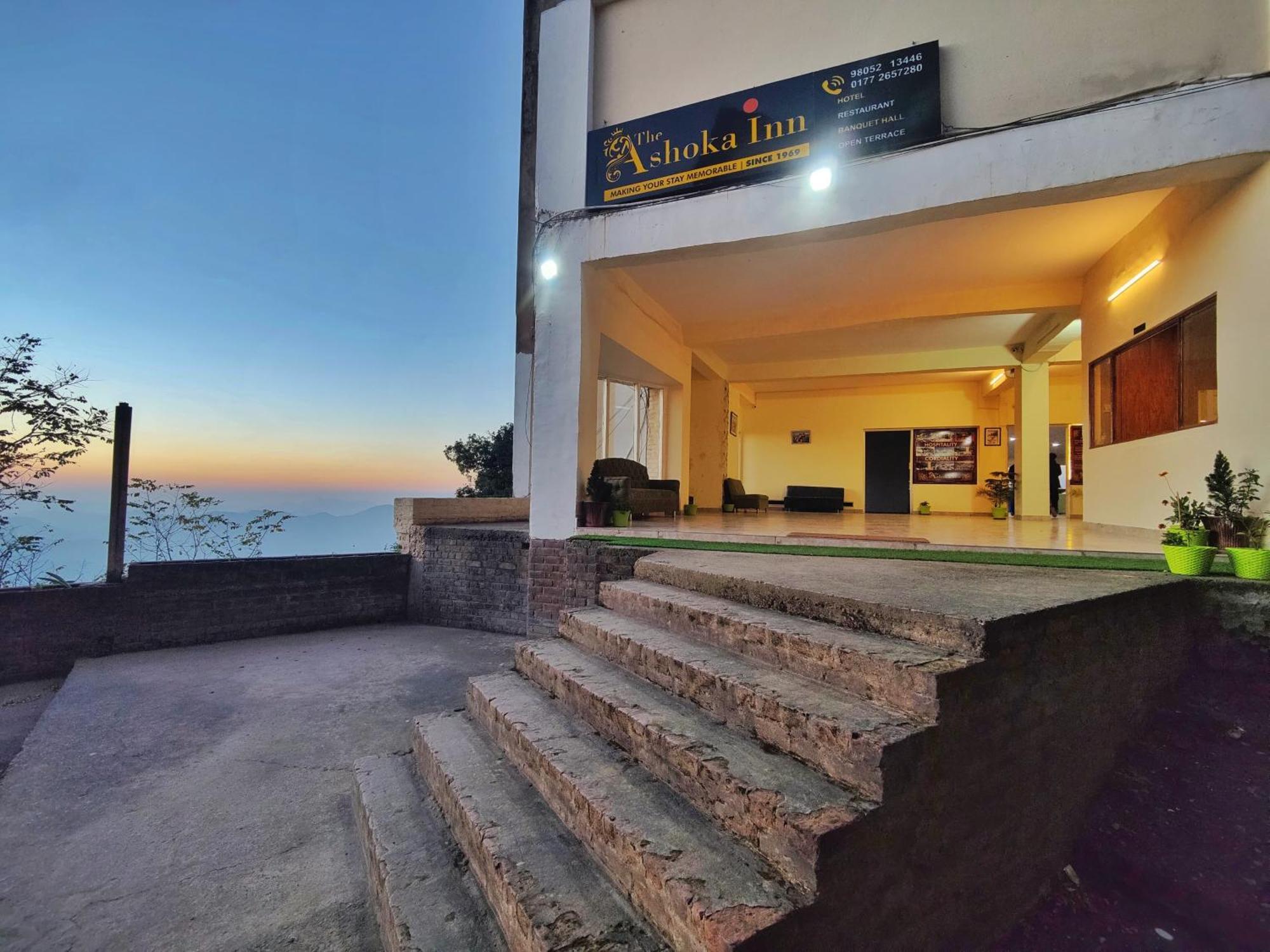 The Ashoka Inn 300Mts Walkable From Mall Road シムラー エクステリア 写真